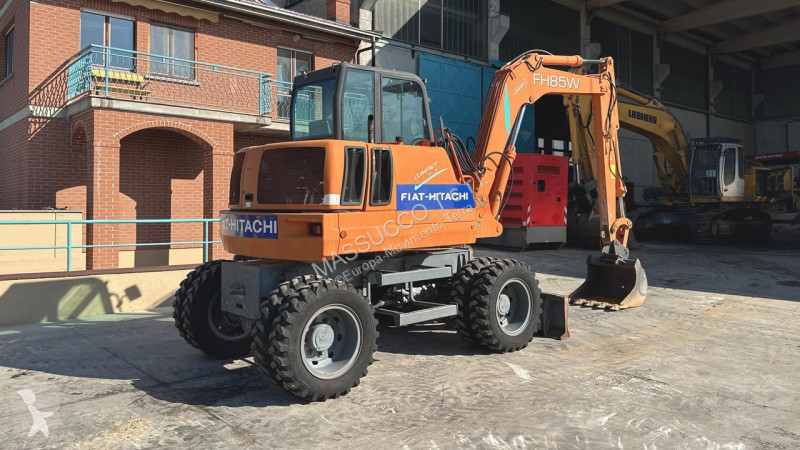 Kotrógép Fiat-Hitachi FH85W 4X4