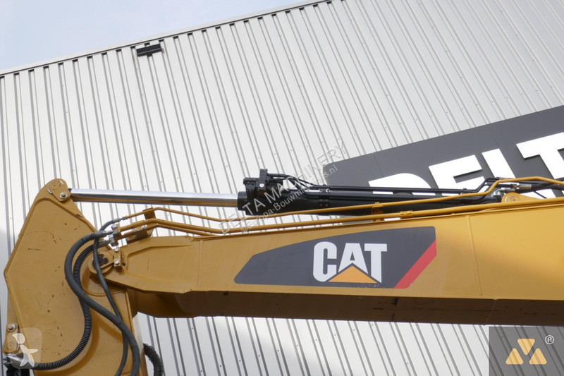 Excavator Caterpillar