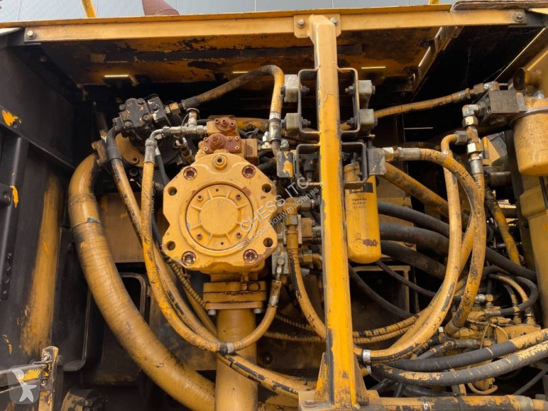 Escavatore Caterpillar UHD -- 31.5 mtr --...