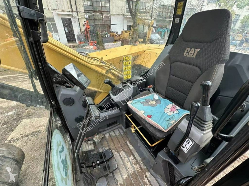 Escavadora Caterpillar 307