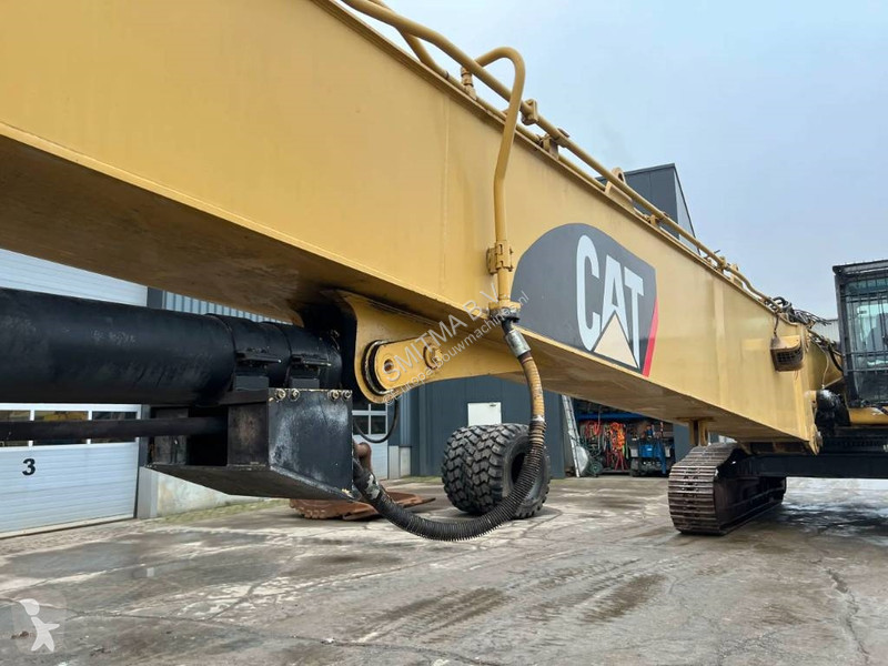 جرافة Caterpillar L UHD - 27m - OilQuick