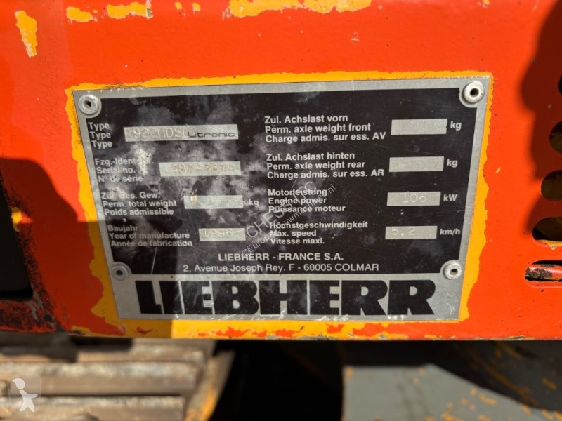 Excavator Liebherr R 922 HD S L with LaBounty...