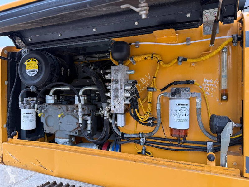 Lopatový nakládač Liebherr R926LC - German...