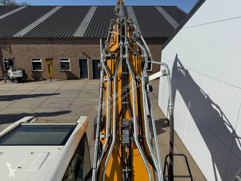 Lopatový nakládač Liebherr R926NLC - German...