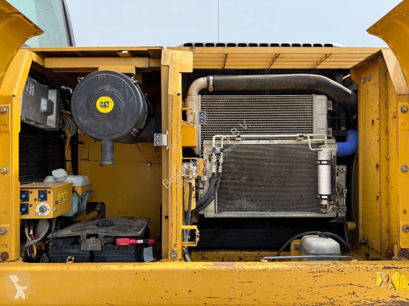 Escavatore Caterpillar - German Machine / Quick...