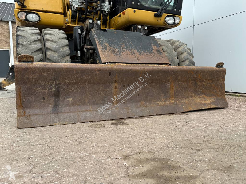 Excavator Caterpillar D - Triple Boom / Quick...