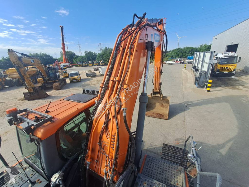 Excavadora Doosan -5 (Full Topcon 3D GPS)