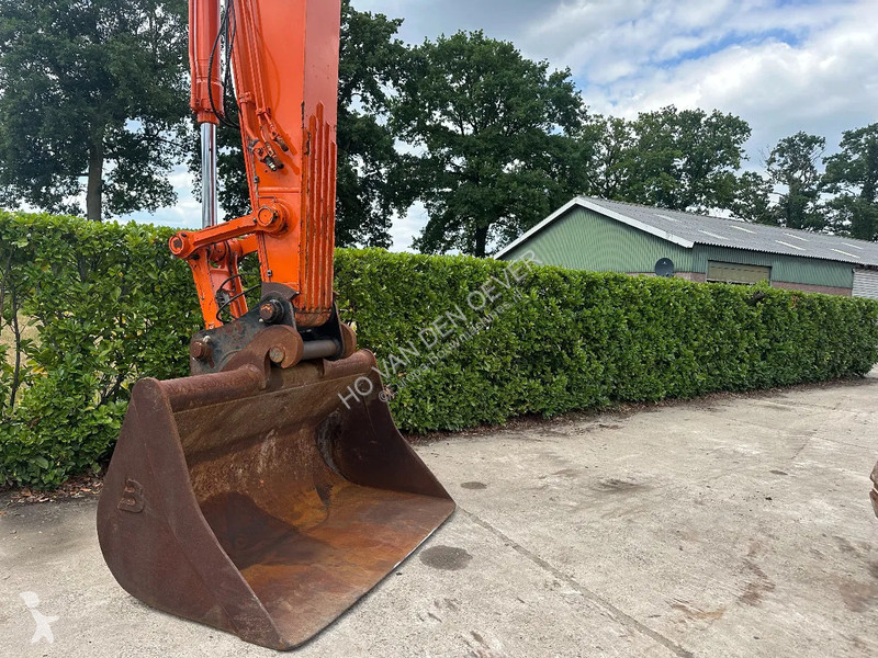 Excavator Hitachi LC-6