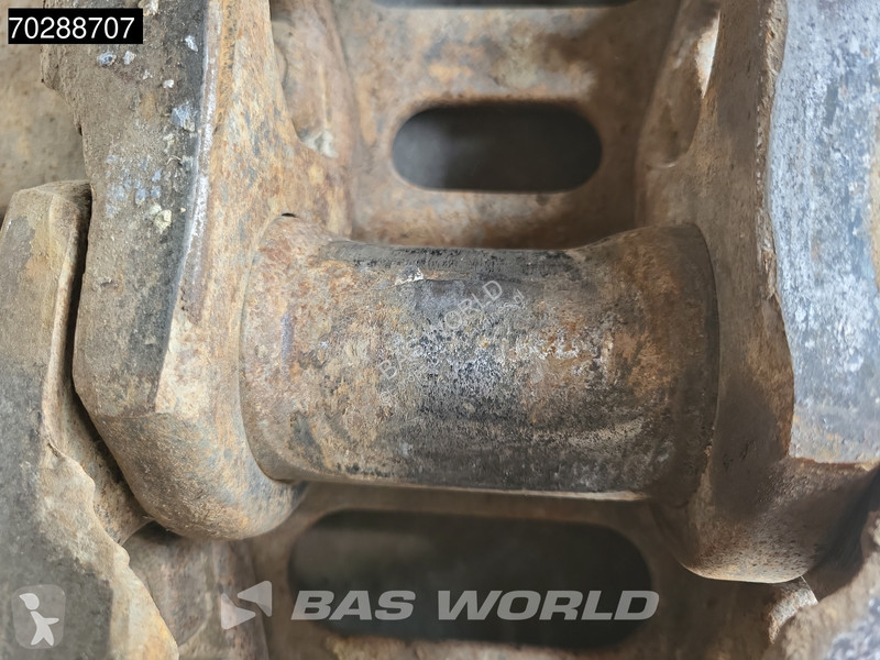 Excavator Komatsu PC210 LC-10
