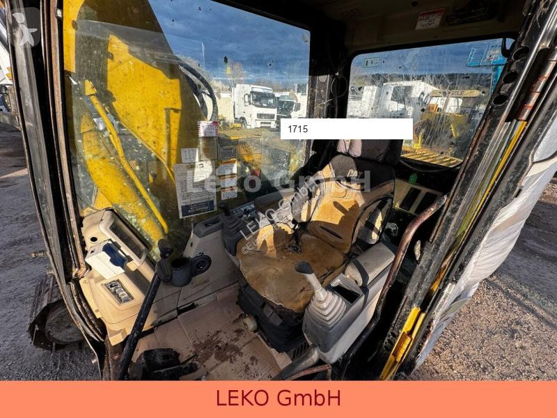 Lopatový nakládač Caterpillar 311C Mit Zwei...