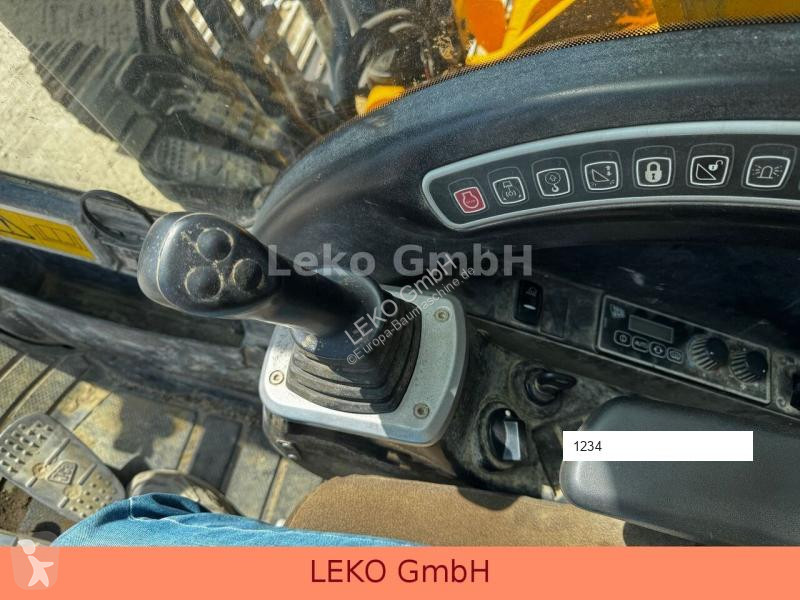 Escavatore Caterpillar JS240NLC