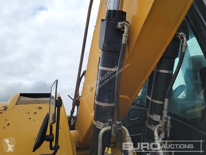 Escavatore Caterpillar
