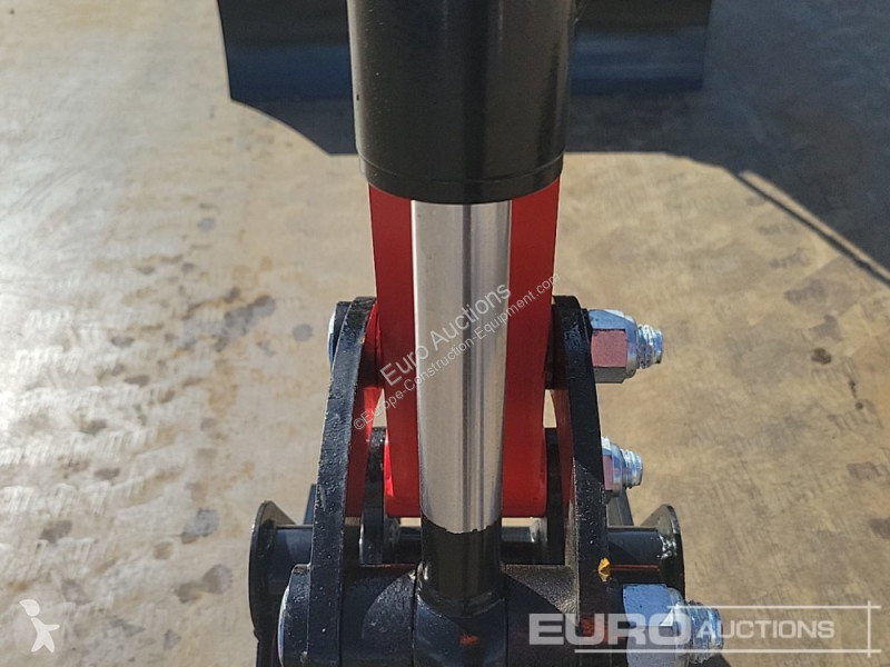 Escavadora JPC HT12