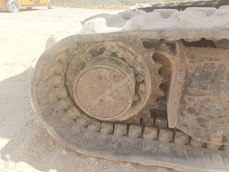 Escavadora JCB 8027