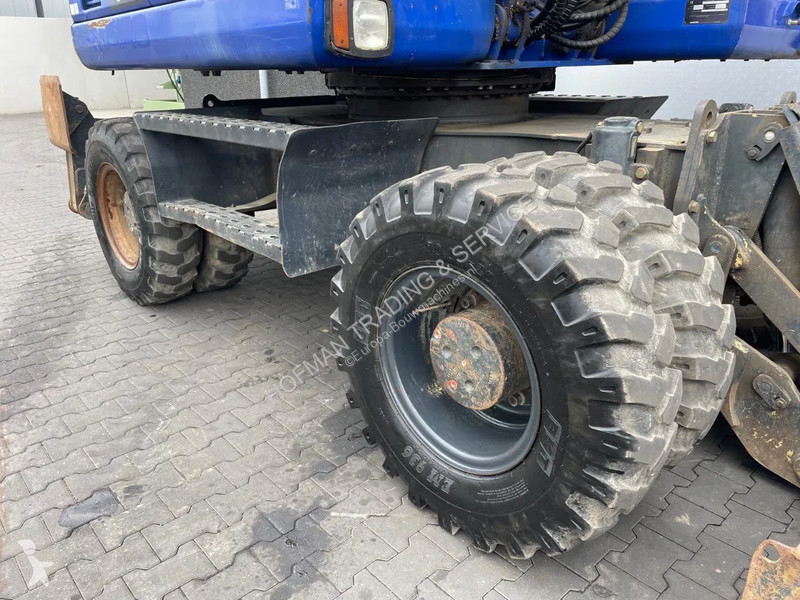 Graafmachine Komatsu PW148-8