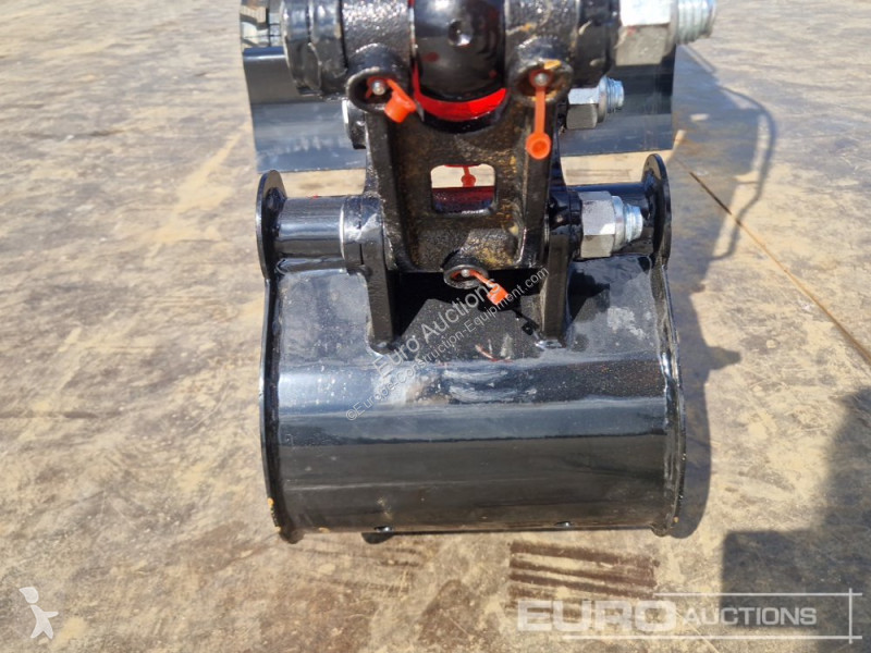 Escavadora JPC HT12