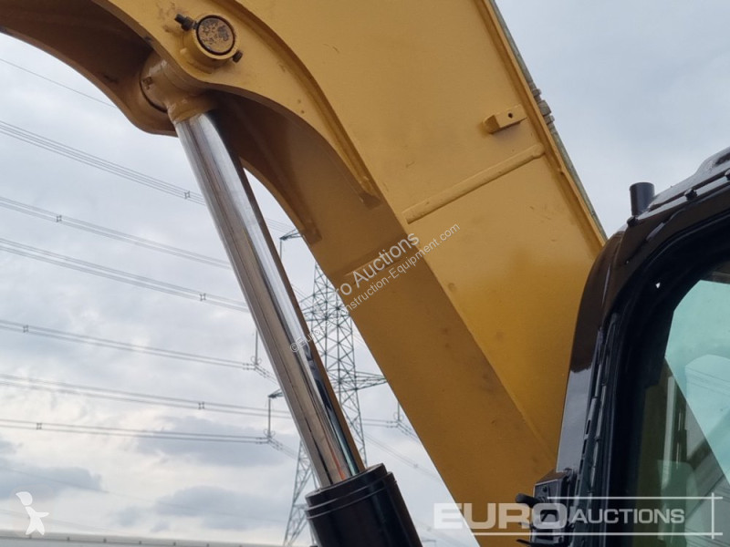 Escavatore Caterpillar C