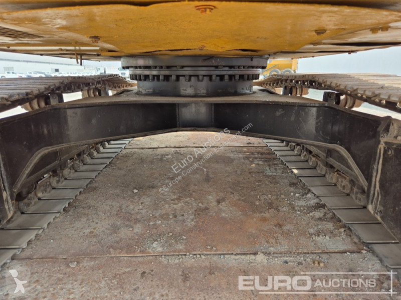 Excavator Caterpillar 3