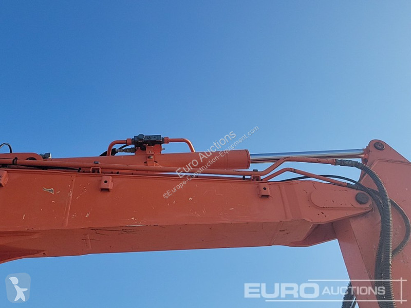 Escavadora Hitachi B-5A