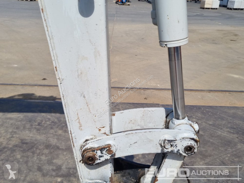 Escavadora Takeuchi 0