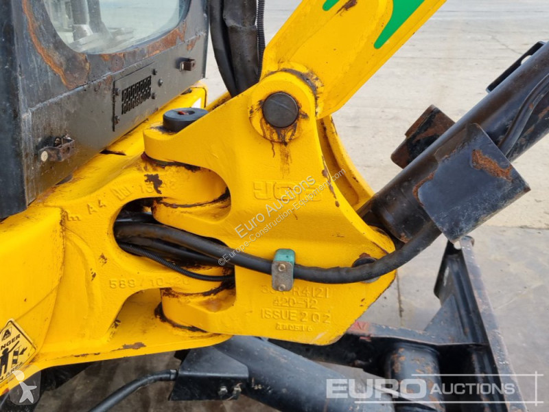 Escavatore JCB
