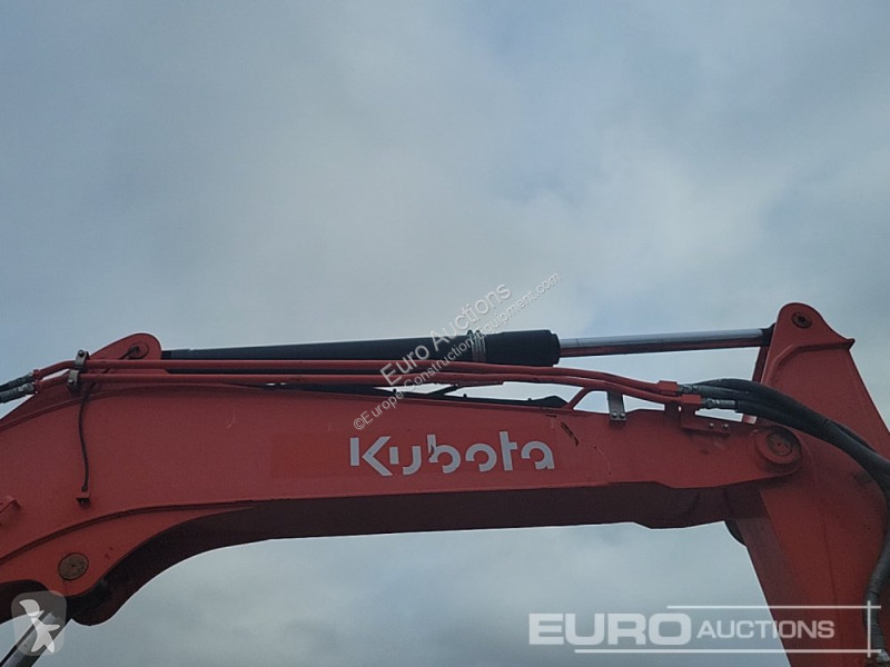 Escavadora Kubota KX080-4A