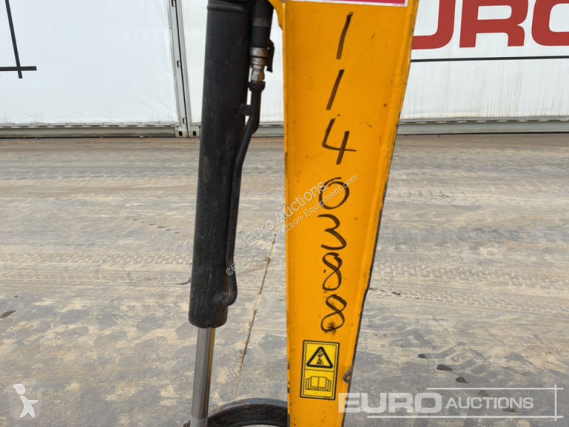 جرافة JCB 16C-1
