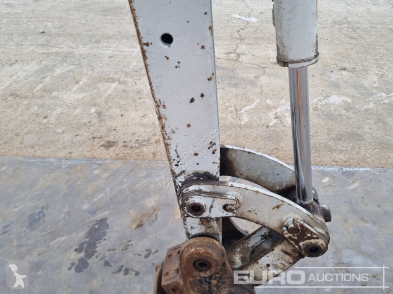 Escavadora Takeuchi TB216