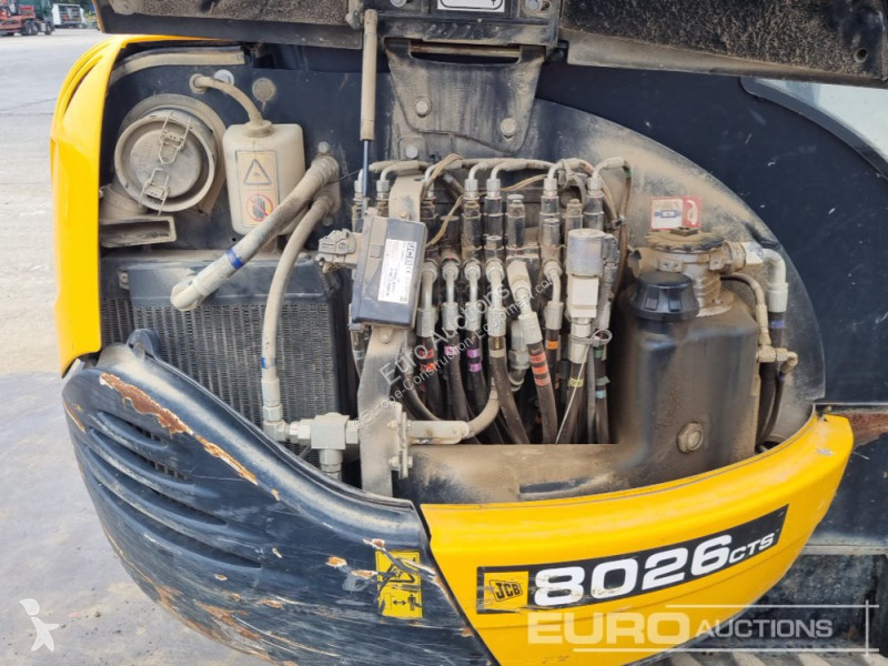 جرافة JCB 8026 CTS