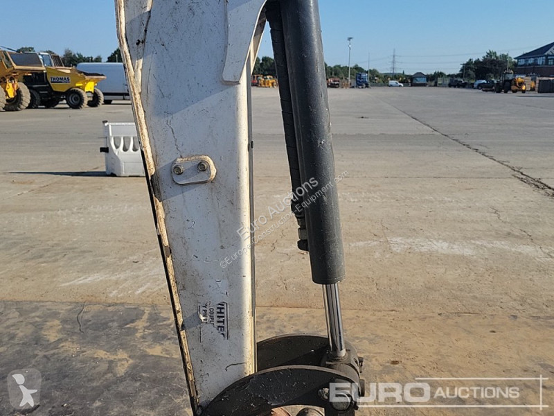Escavadora Bobcat
