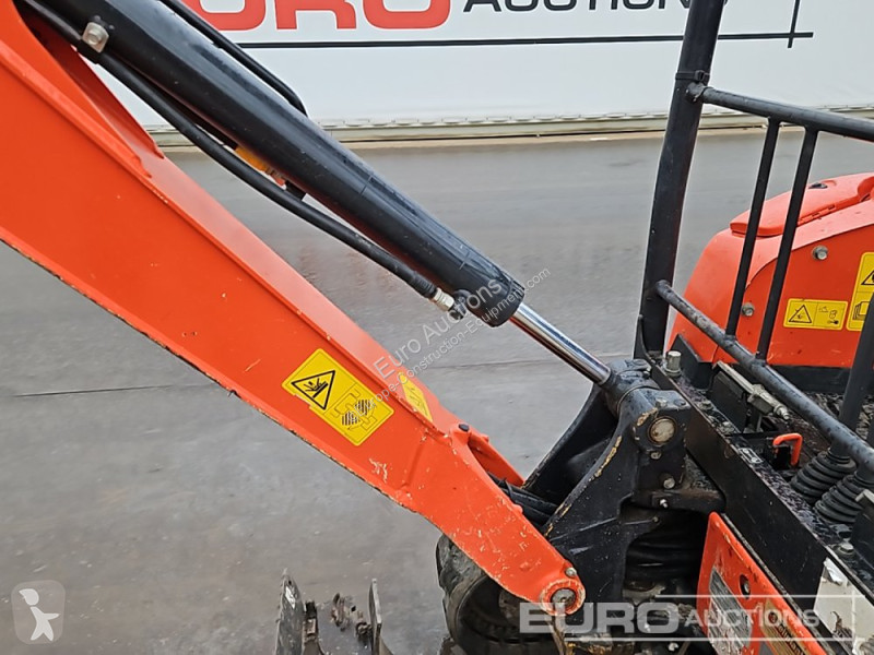 Lopatový nakládač Kubota KX015-4