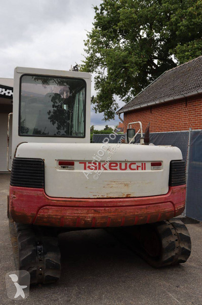 جرافة Takeuchi