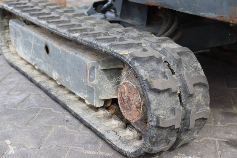 Escavadora Neuson 1404