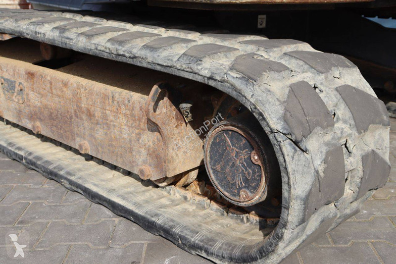 جرافة Bobcat E55