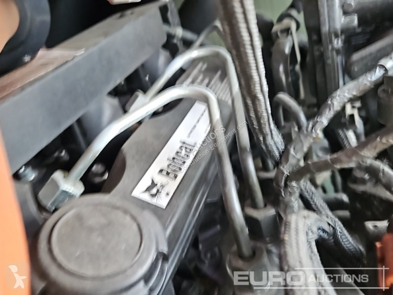 Lopatový nakládač Bobcat E55