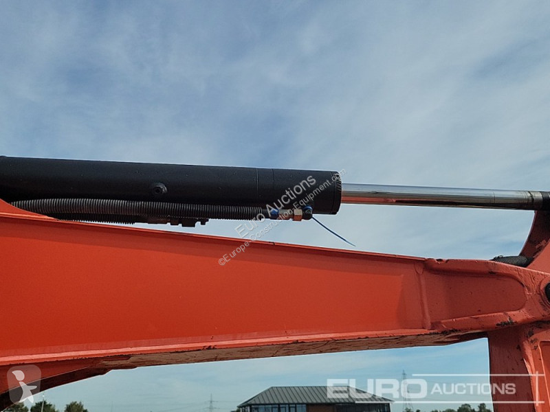 Lopatový nakládač Kubota KX027-4
