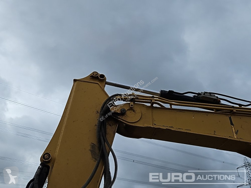 Escavatore Caterpillar R