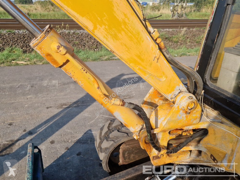 Escavadora Takeuchi