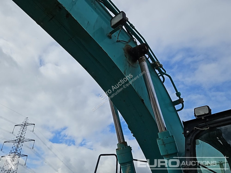 Escavadora Kobelco SK230SRLC-5