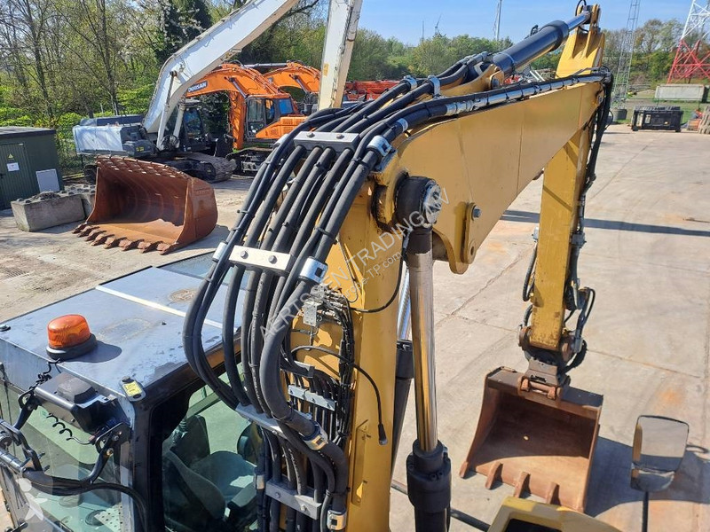 Excavator Caterpillar M134F
