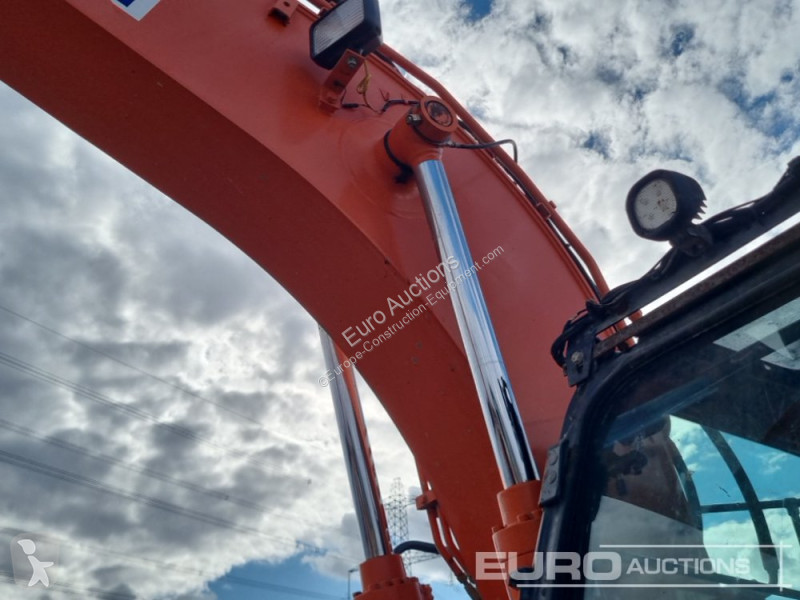 Excavadora Hitachi -6