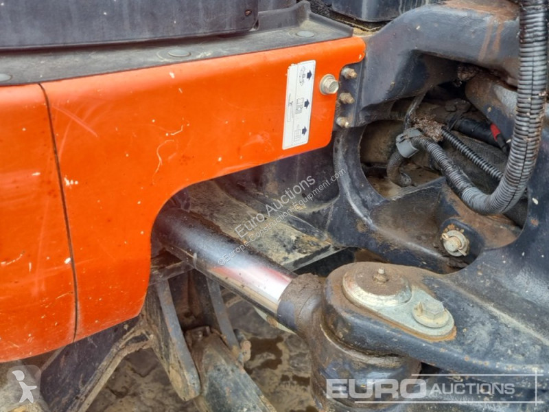 Lopatový nakládač Kubota U55-4