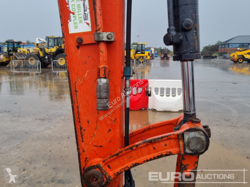 Lopatový nakládač Kubota U48-4