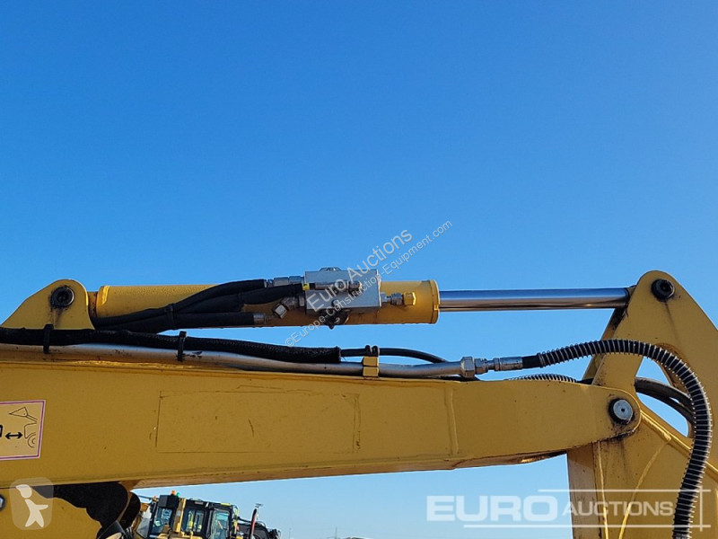 Lopatový nakládač Komatsu PC26MR-3