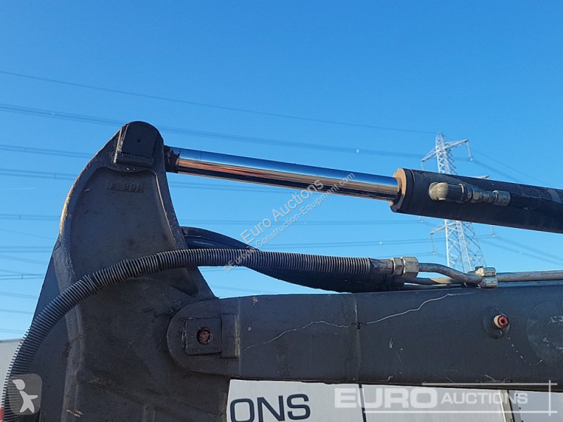 Excavator Volvo EC27C