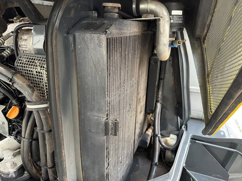 Skovel Neuson 6003