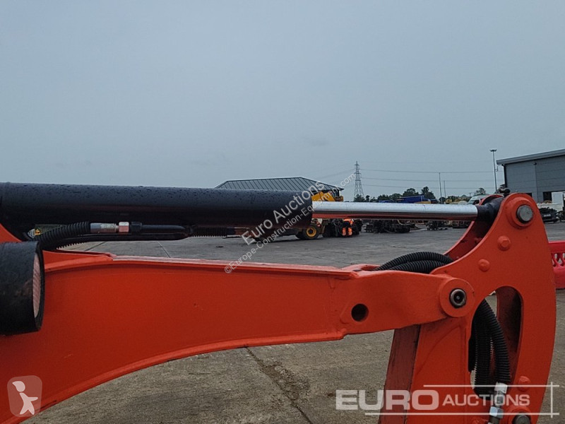 Lopatový nakládač Kubota KX015-4
