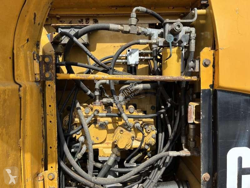 Escavatore Caterpillar