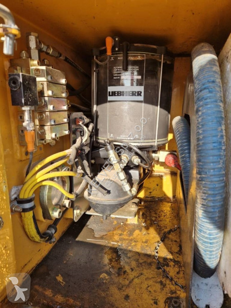 Lopatový nakládač Liebherr R924 LC * SW 48...