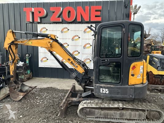 Lopatový nakládač Bobcat e35 à 23 500 € ht